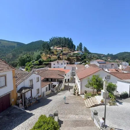 Riverside - Lovely River-view 3 Bedroom House Holiday home Dornes
