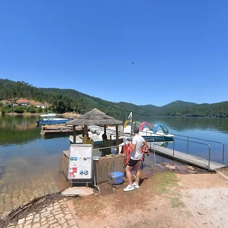 Riverside - Lovely River-view 3 Bedroom House * ドルネス