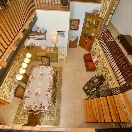 Riverside - Lovely River-view 3 Bedroom House Holiday home Dornes