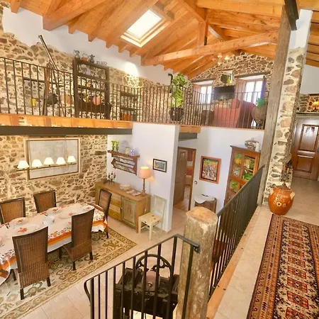 Riverside - Lovely River-view 3 Bedroom House