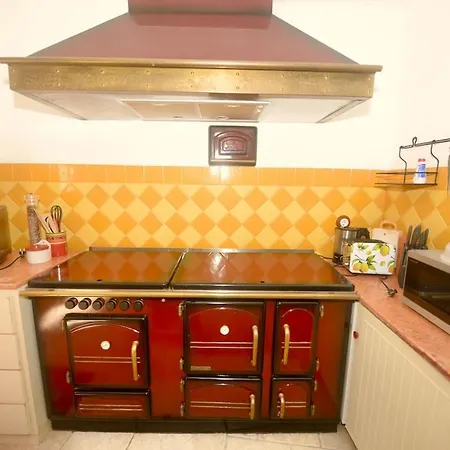 Holiday home Riverside - Lovely River-view 3 Bedroom House Dornes