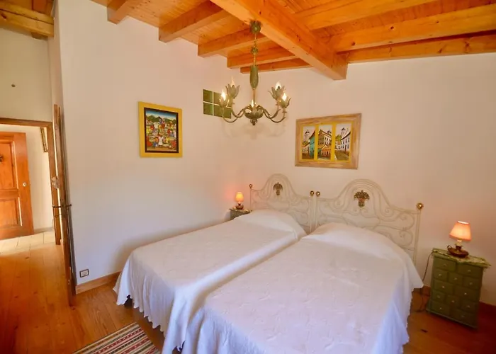 Riverside - Lovely River-view 3 Bedroom House ドルネス