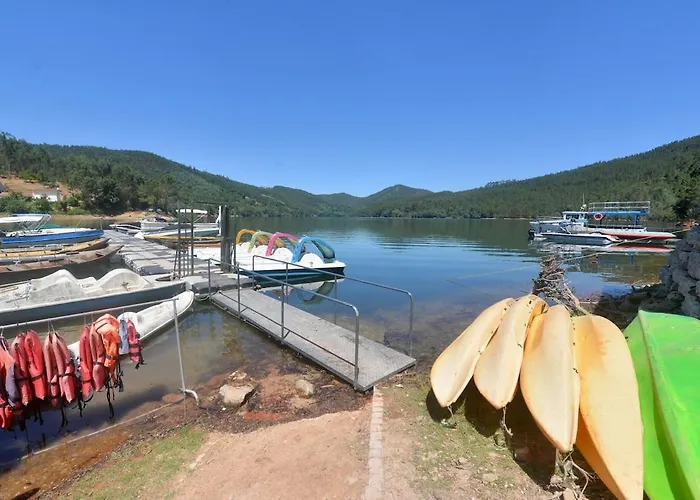 Riverside - Lovely River-view 3 Bedroom House