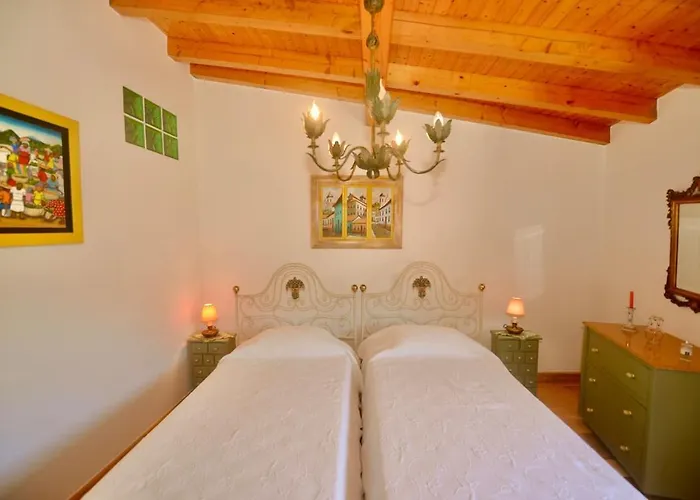 Riverside - Lovely River-view 3 Bedroom House ドルネス