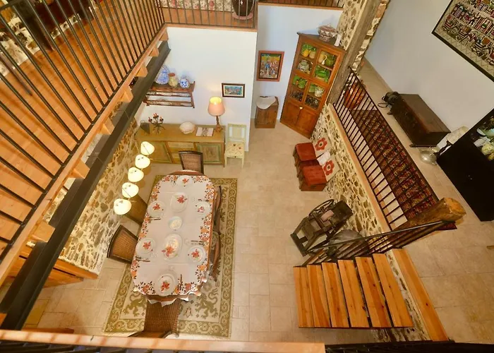 Riverside - Lovely River-view 3 Bedroom House 別荘 ドルネス